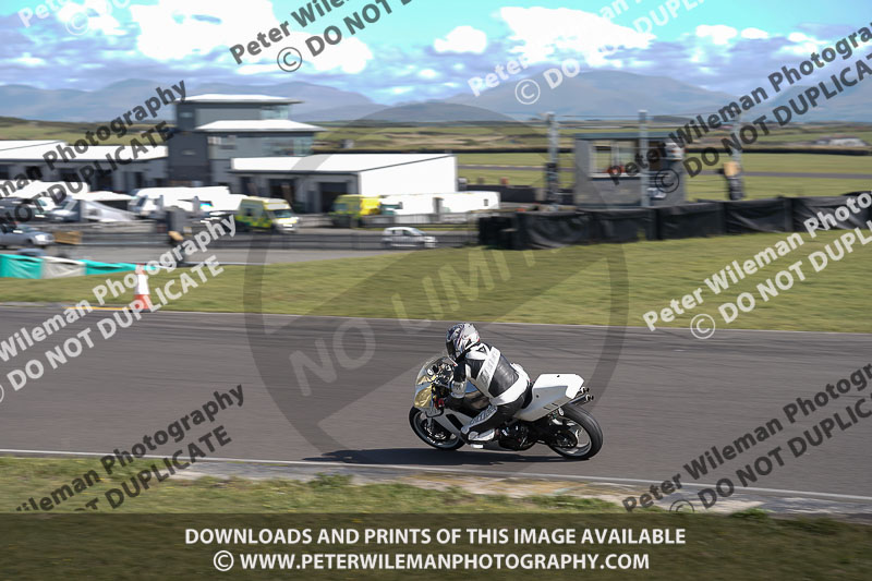 anglesey no limits trackday;anglesey photographs;anglesey trackday photographs;enduro digital images;event digital images;eventdigitalimages;no limits trackdays;peter wileman photography;racing digital images;trac mon;trackday digital images;trackday photos;ty croes